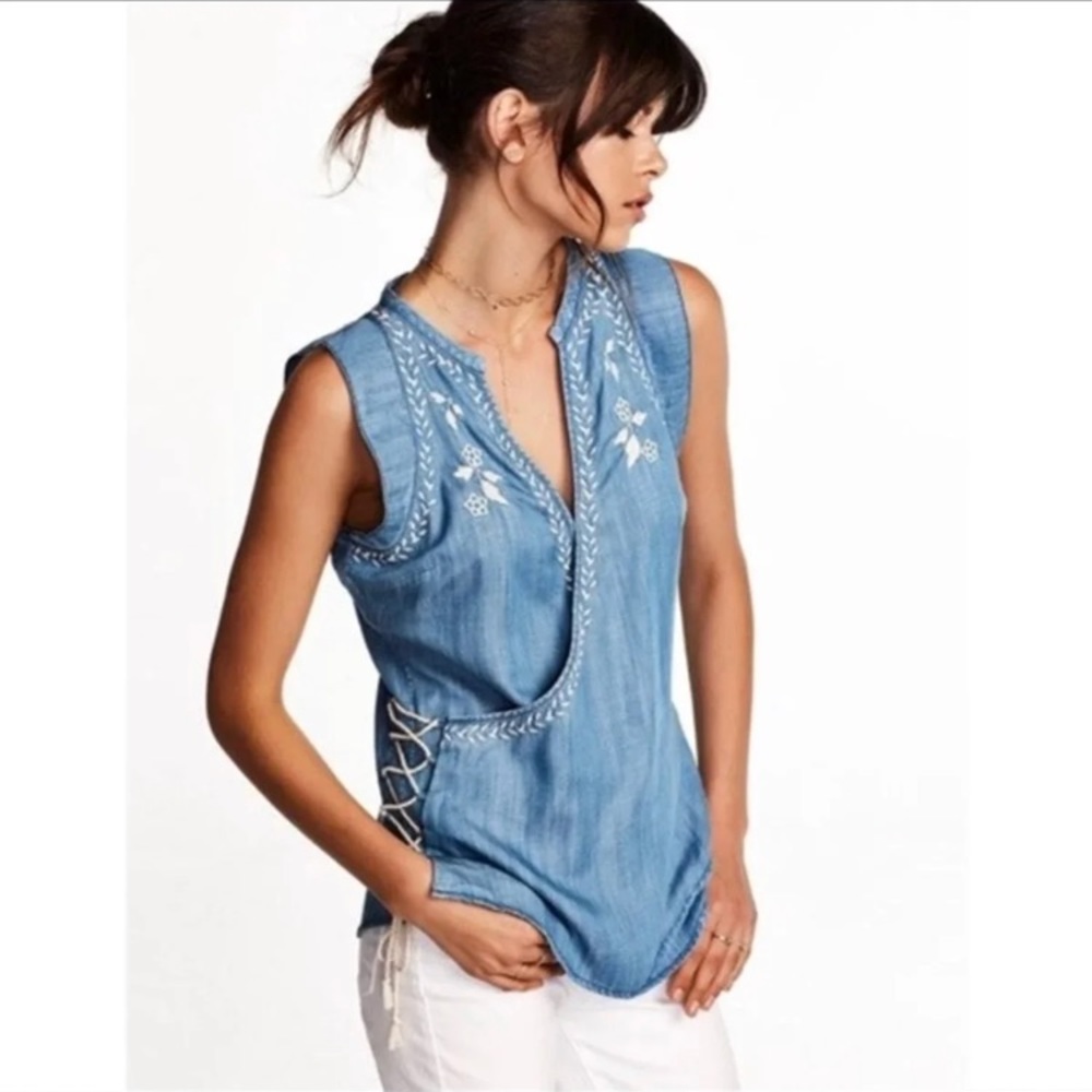 Chambray floral top